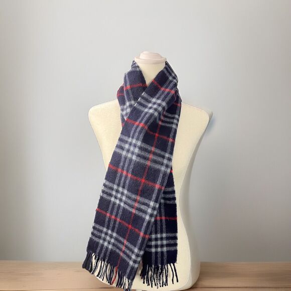 Burberry Classic 100% Cashmere Navy Blue Plaid Scarf Old Money Quiet Luxury - Picture 1 of 4